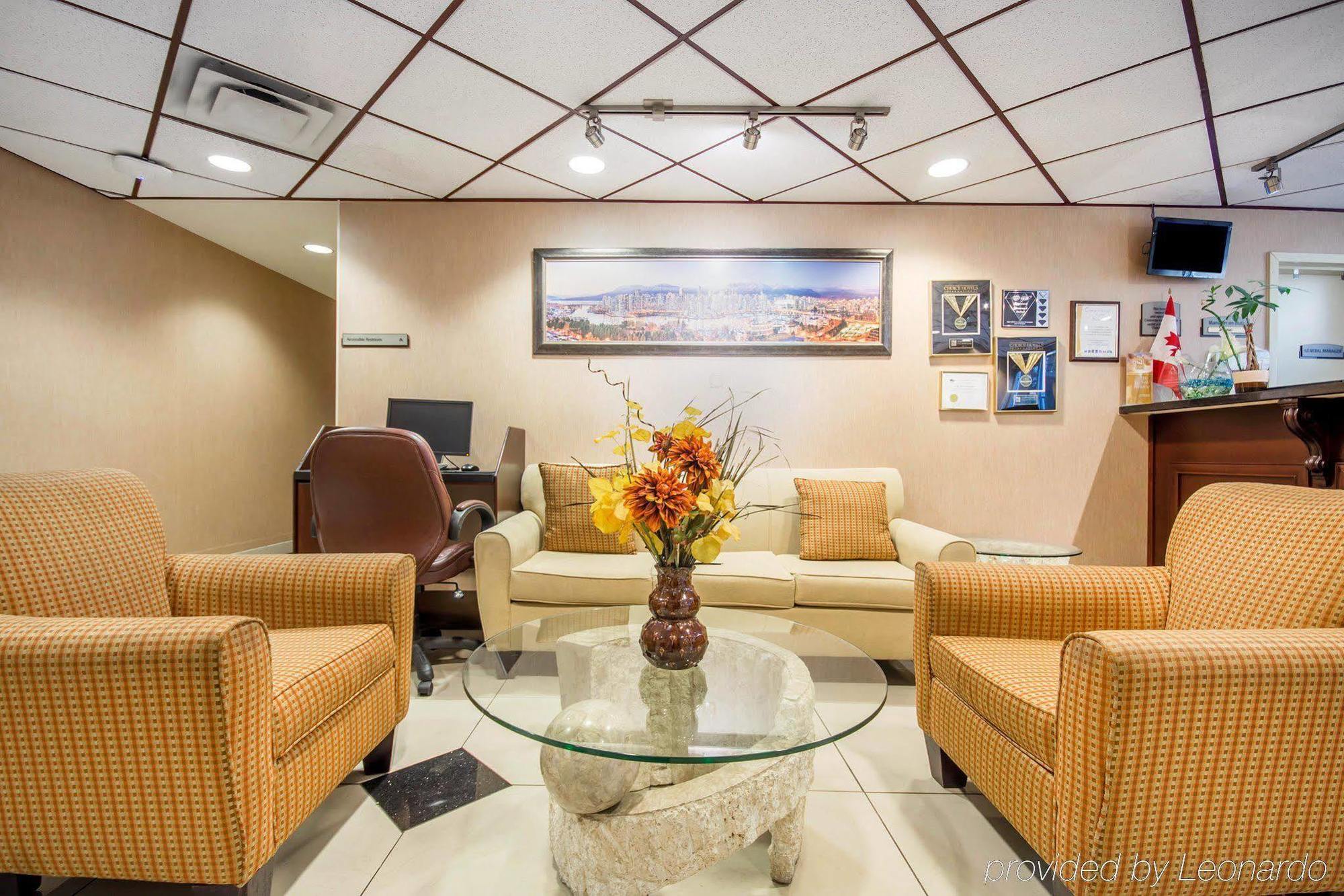 Quality Hotel & Suites Langley Bagian luar foto